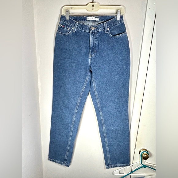 Tommy Hilfiger Womens Jeans size 4 measures 29x30 Preowned. - Picture 4 of 6